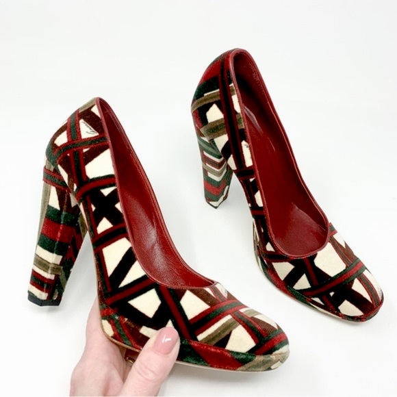 Gucci Shoes - Authentic Italian Gucci 85th Anniversary Collection Velvet Platform Pumps 6